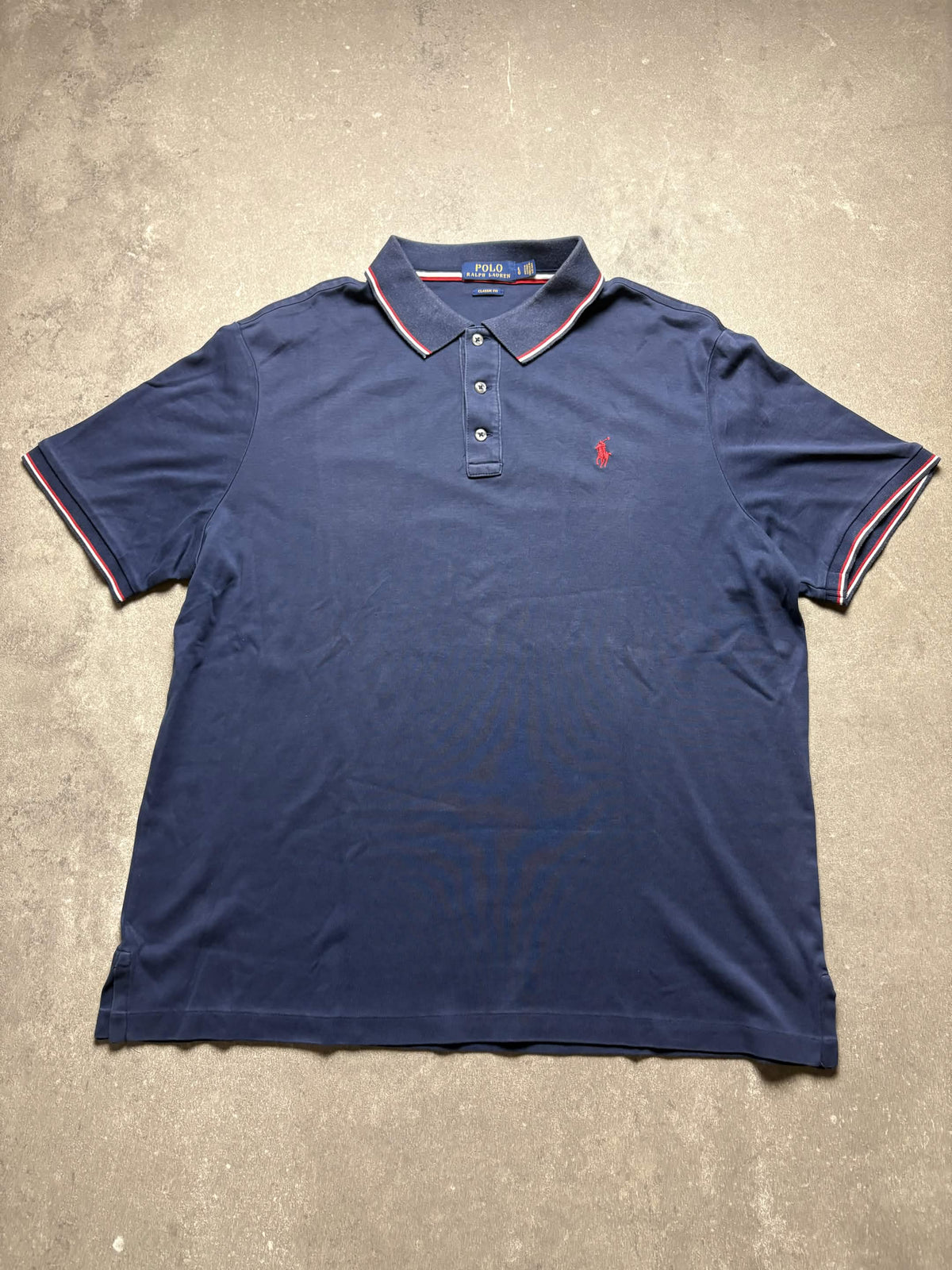 Ralph Lauren Polo (L)