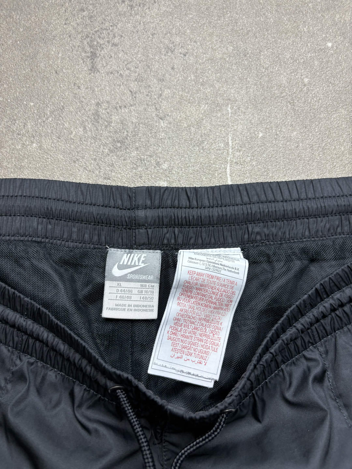 Vintage Nike Trackpants (XL)