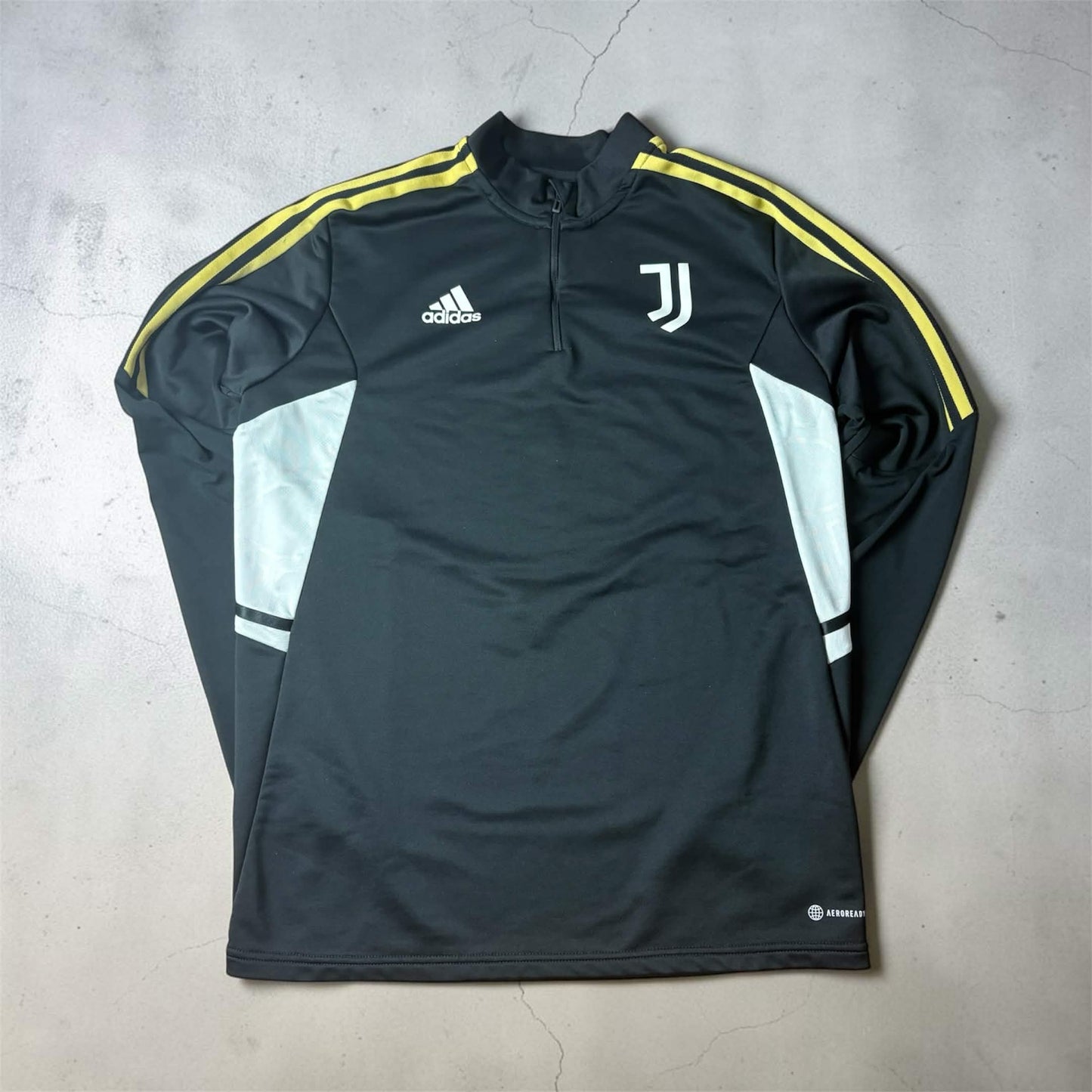 Adidas Juventus Tracksuit (L)