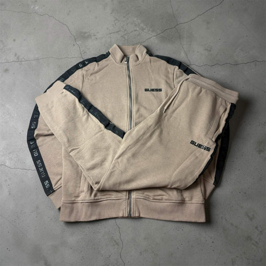 Guess Tracksuit (S)