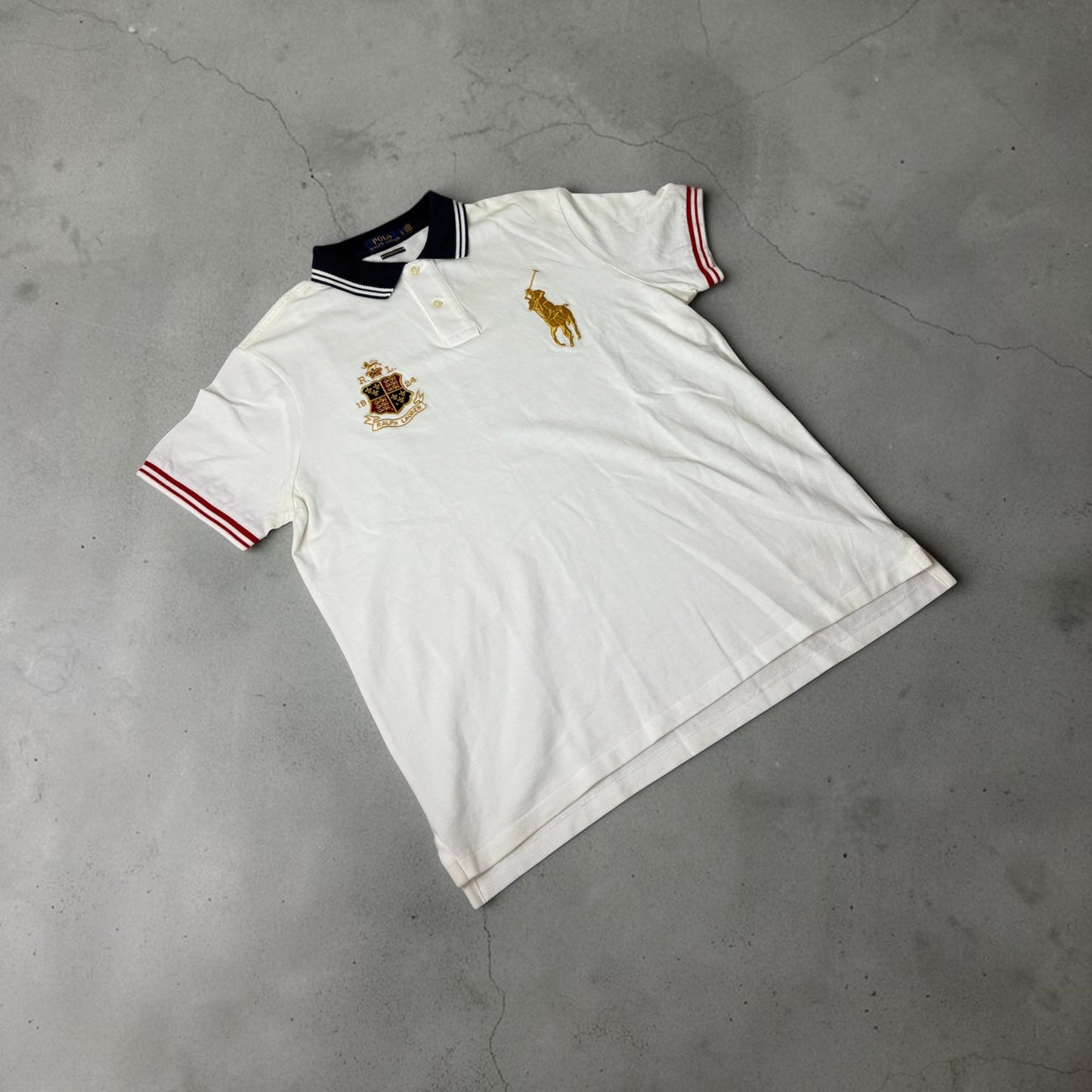 Ralph Lauren Polo (L)